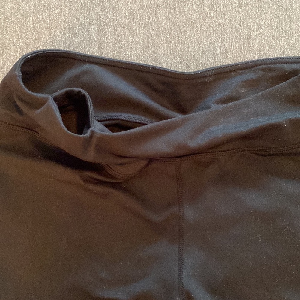 Fabletics Capris - image 5